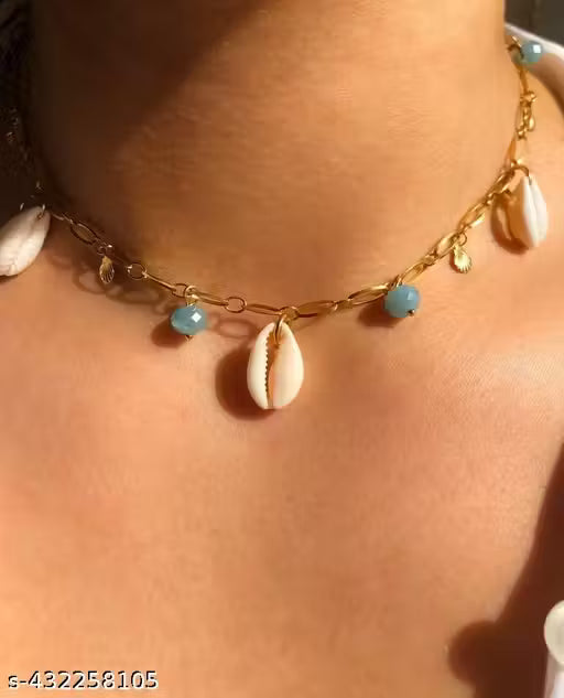 Celestial Heart Moon Pendant Necklace for Women | Elegant Crystal Gold Chain